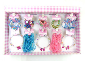 Витрина с украшениями 60 шт.*20 руб. 8*38*62 см.