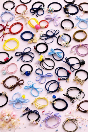 Резинка для волос в ассортименте 1 шт.