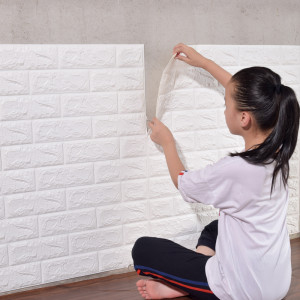 Панель 3 D самоклеющаяся  водонепроницаемая белая 70*70 см.1 шт./150 шт.коробка/