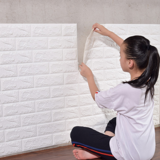 Панель 3 D самоклеющаяся  водонепроницаемая белая 70*70 см.1 шт.