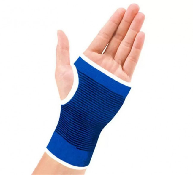 Бандаж на запястье руки