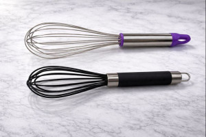 Венчик в ассортименте 30-32 см.1 шт.