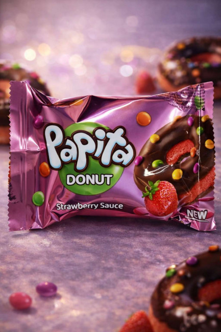 Кекс с глазурью банановой начинкой и цветным драже 40 гр./24 шт.в коробке/1 шт.