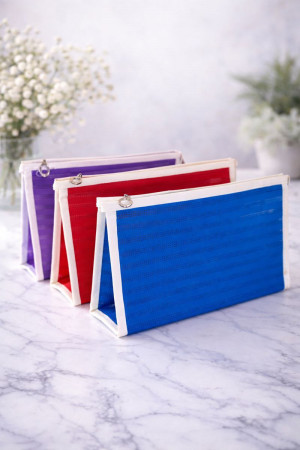 Косметичка на замке 15*23*7,5 см.1 шт.