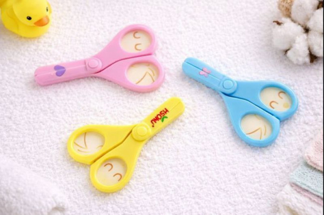 Косметичка на замке 15*15 см.1 шт.