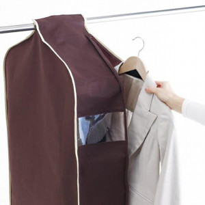 Чехол пылезащитный из нетканого полотна на молнии и кнопками для укорочения длины 130*57*23 см.